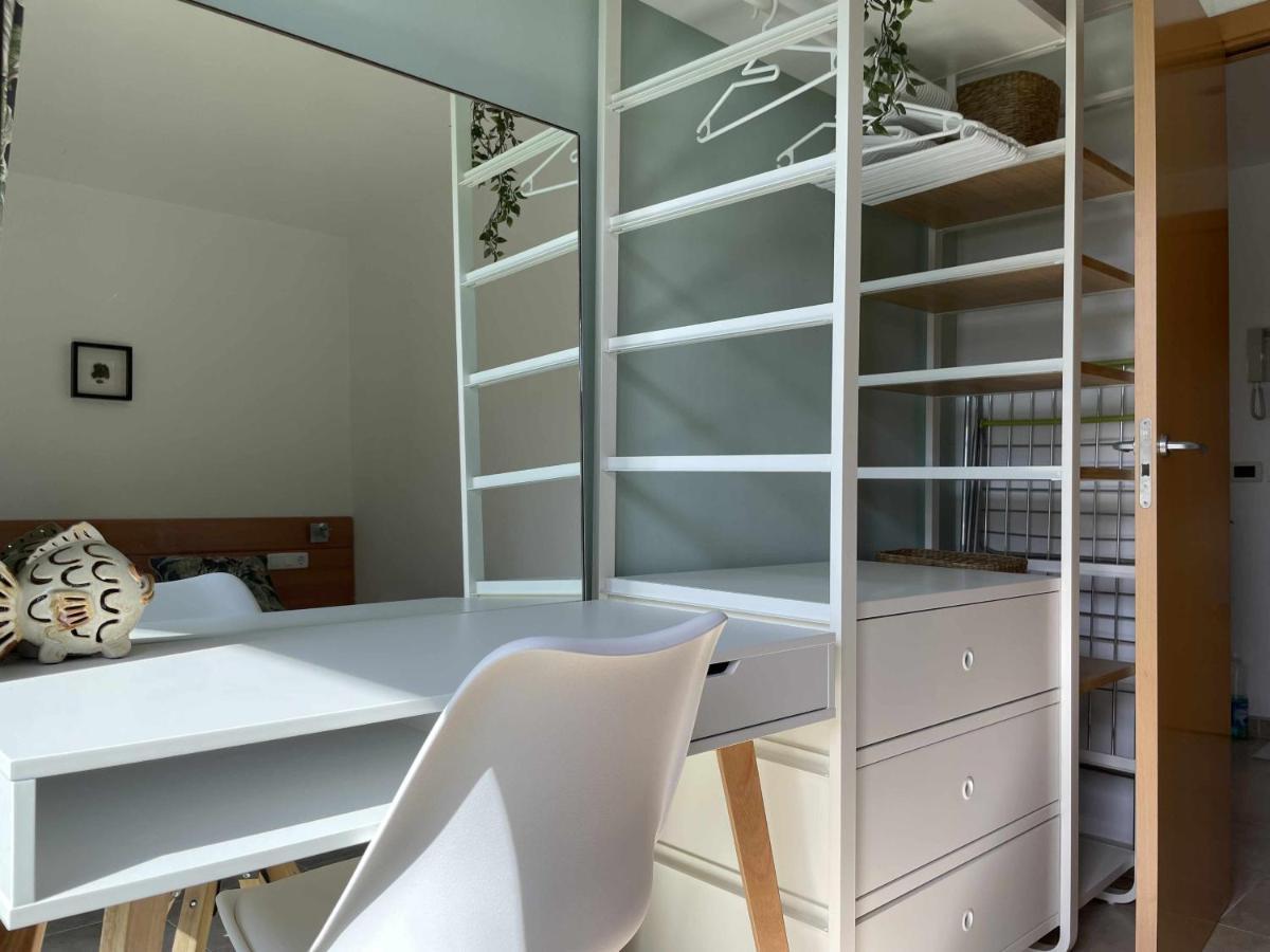 Solarium Con Terraza A 5 Minutos De La Playa Apartment Girona Ngoại thất bức ảnh